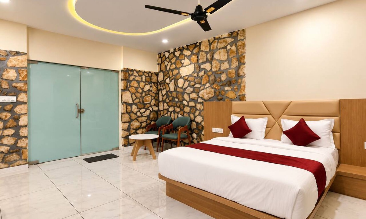 Waghoriya Hotel | Divydrashti Resorts