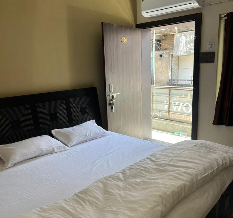 Manendragarh Hotel | DownTown INN