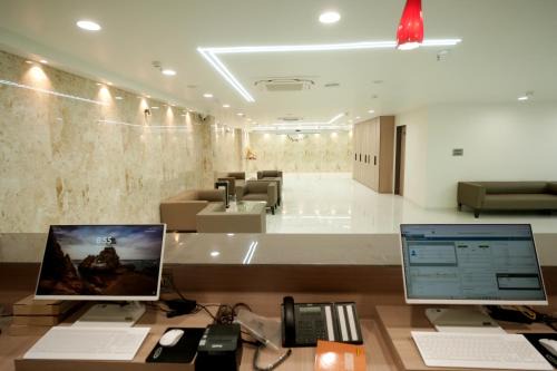 Wadhwan Hotel | Dream Inn By Spring Tree