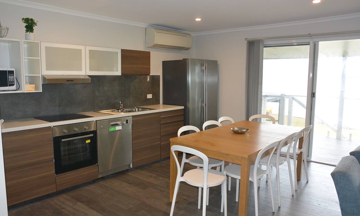 Erowal Bay Apartment | Dungowan Waterfront Apartments