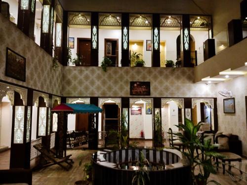 Varanasi Hotel | Dwivedi Hotels Sri Omkar Palace