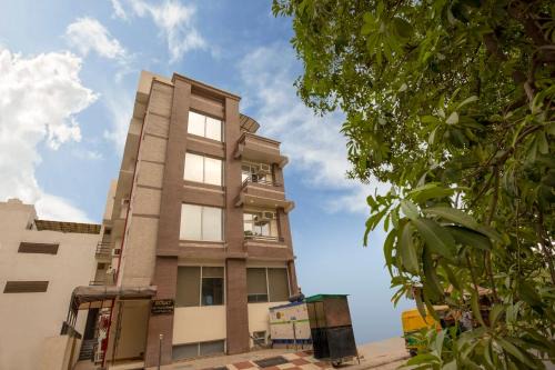 Gomti Nagar Hotel | Eclat Suites MINT Gomti Nagar