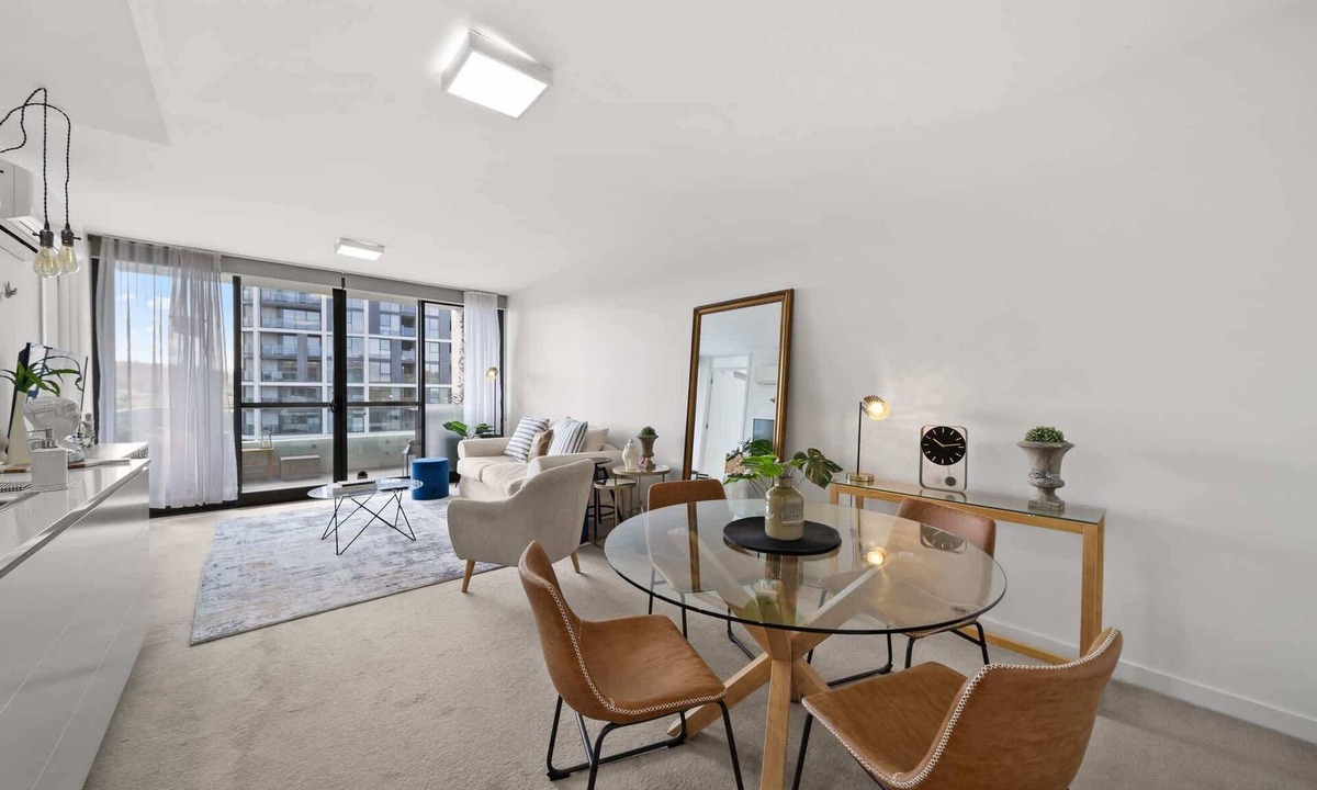 Lyons Apartment | Elegant 2-Bed with Pool, Alfresco Dining & Balcony
