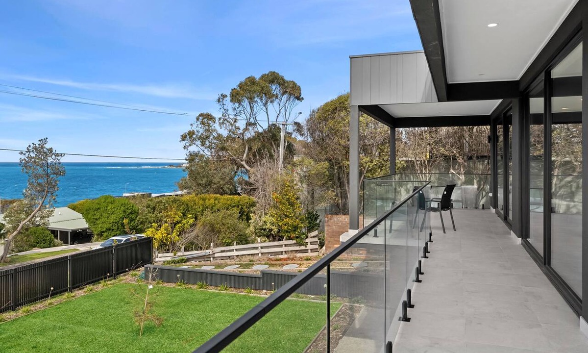 Lorne House | Eleve Lorne