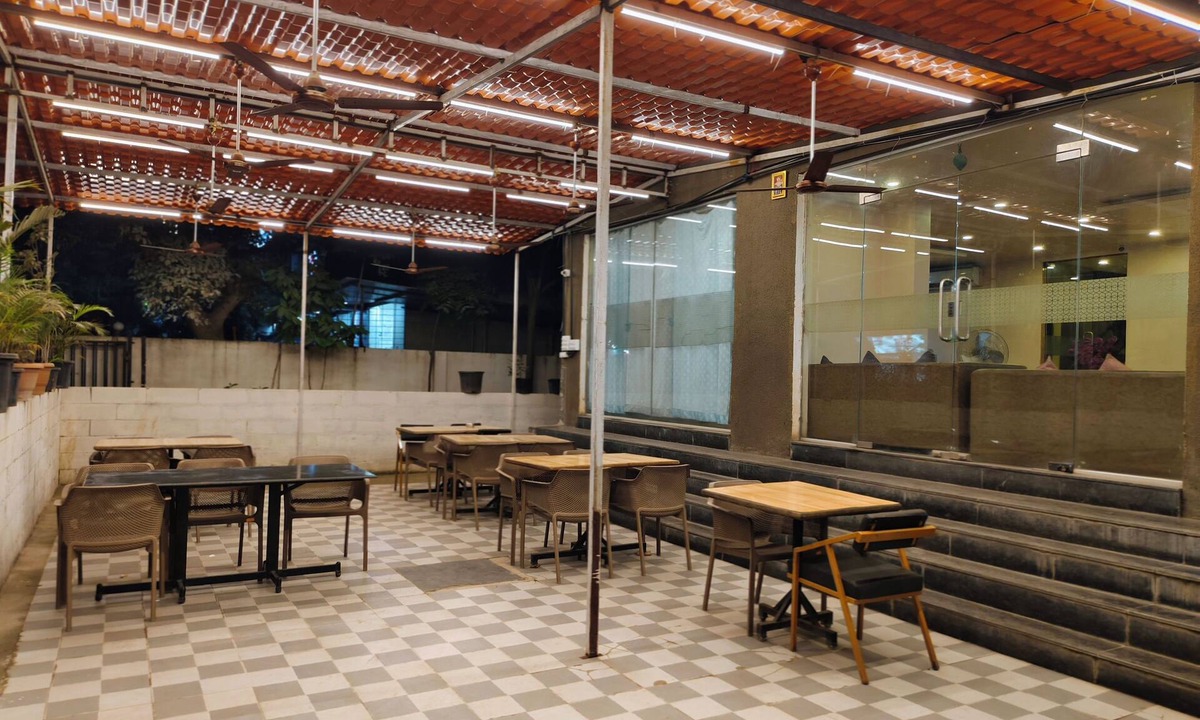 Pimpri - Chinchwad Hotel | Emerald Tree Moshi