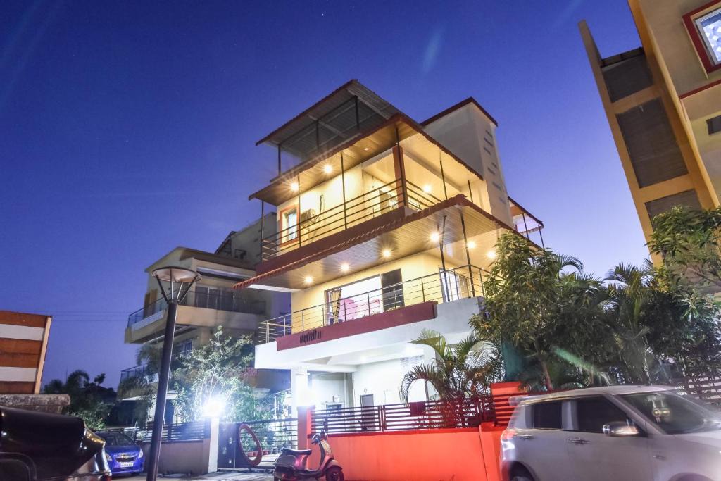 Kune N.m. Villa | Empyrean stays 4BHK Veronica Villa