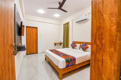 Pune Hotel | ESTA STAY