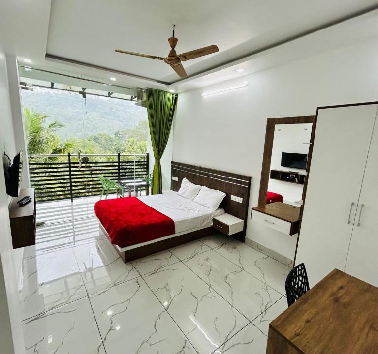 Devikolam Hotel | Everest Arcade