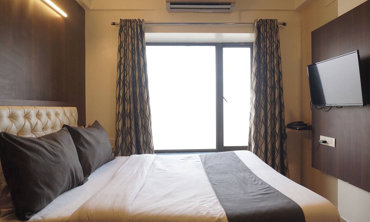 Pune Hotel | Executive Hotel Pearl Inn