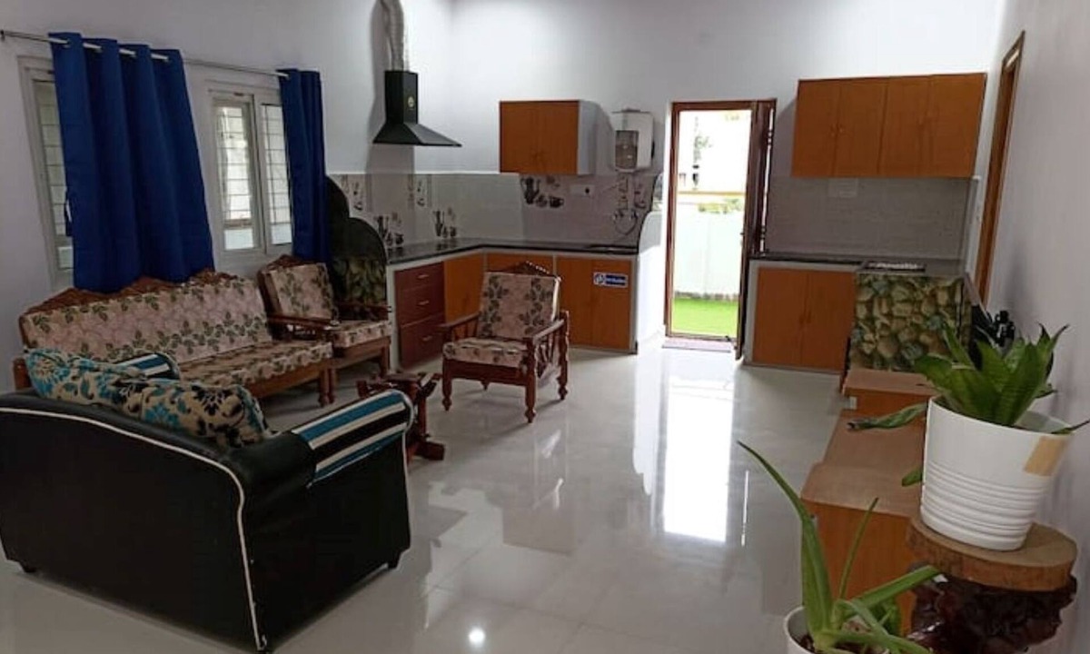 Dr AS Rao Nagar Apartment | F1 bedroom hill view unit with covered parking
