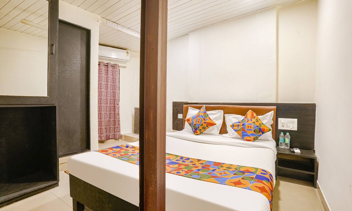 Sakinaka Hotel | Fabexpress Accore Inn