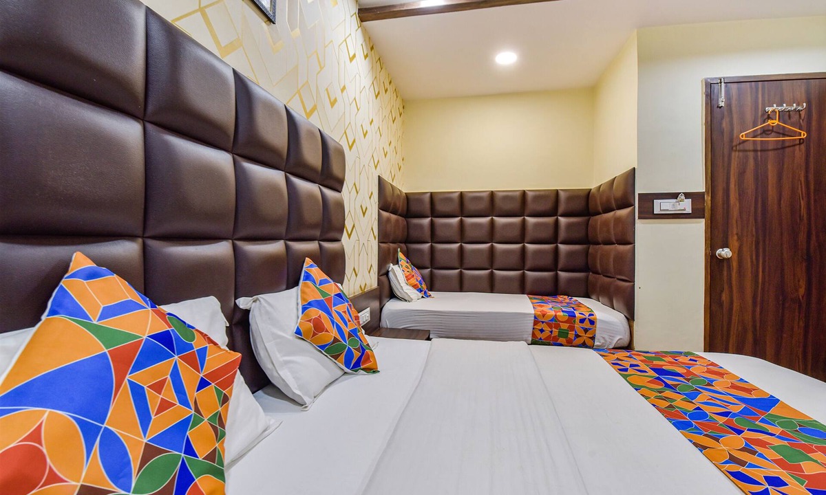 Chandkheda Hotel | Fabexpress Silver Inn