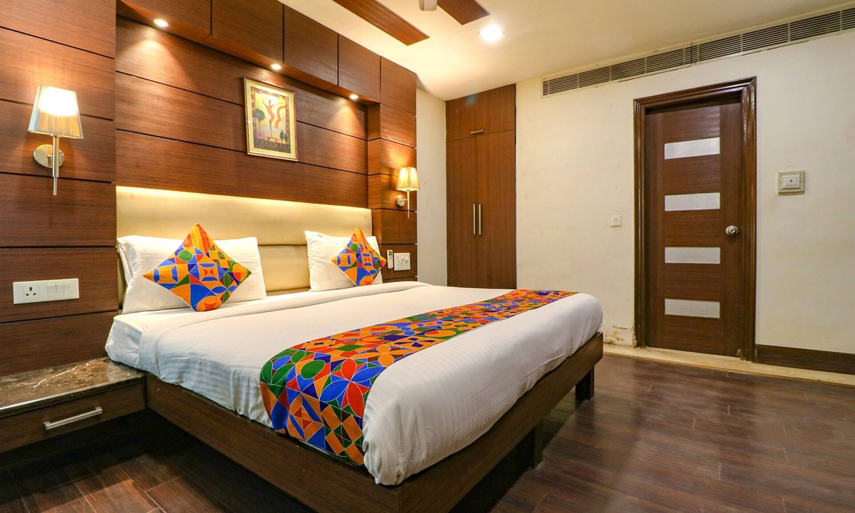 East of Kailash Hotel | Fabhotel Admire Suites