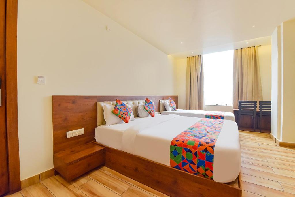 Kota Hotel | FabHotel Aishwarya