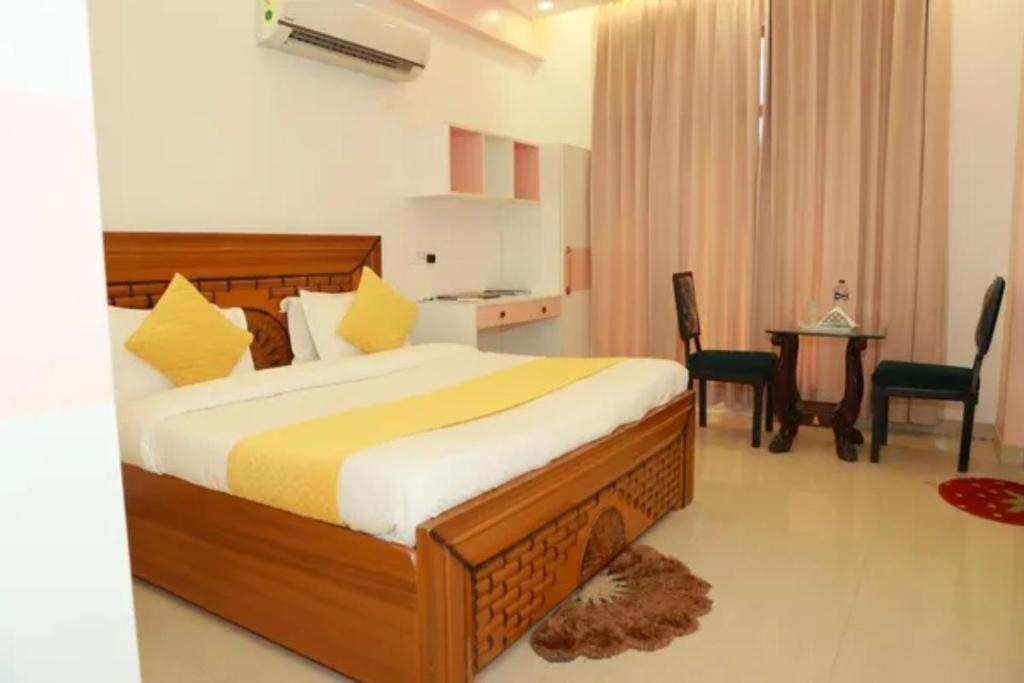 IMT Manesar House | FabHotel Aravali Residency