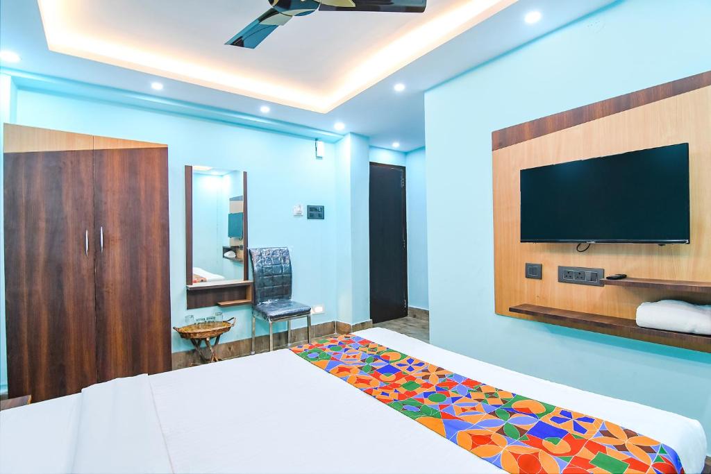 South Dum Dum Hotel | FabHotel D Park - Nr Dum Dum Junction