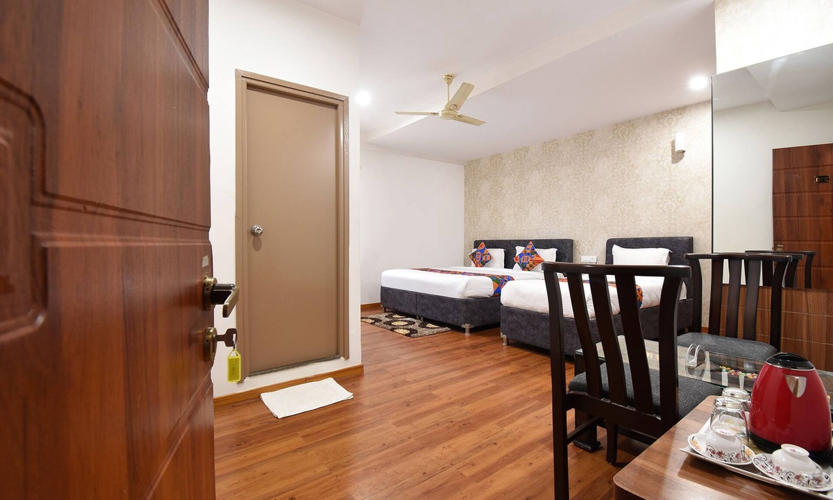 Arekere Hotel | Fabhotel Dhanvitha Suites