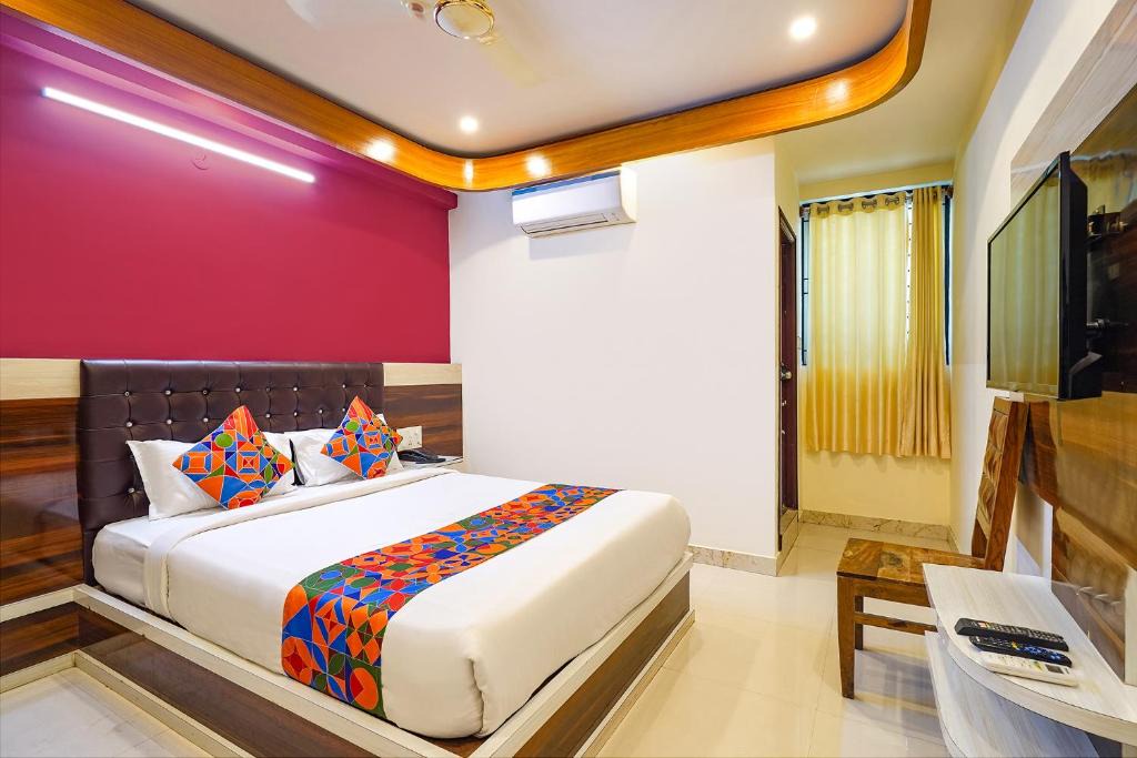 BTM Layout Hotel | FabHotel I Residency - Koramangala Near St John's Hospital