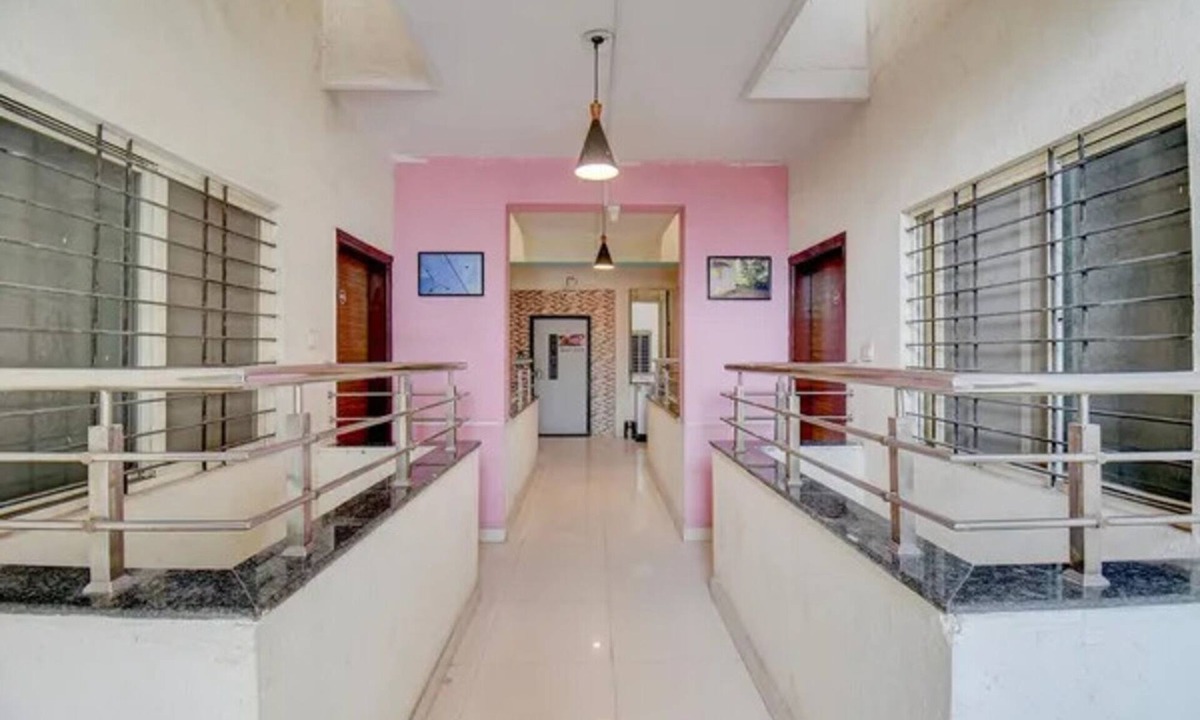Wakad Hotel | Fabhotel Imperial Inn