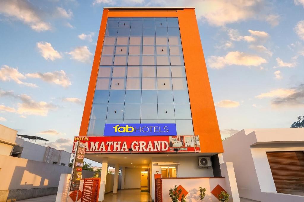 Khammam Hotel | FabHotel Mamatha Grand - Nr Khammam Railway Station