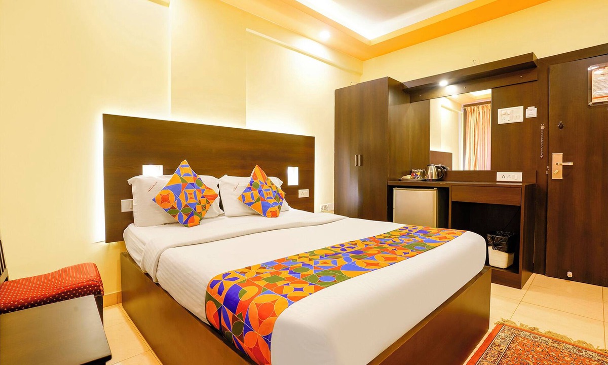 Altinho Hotel | FabHotel Manoshanti - Nr. Big Daddy Casino