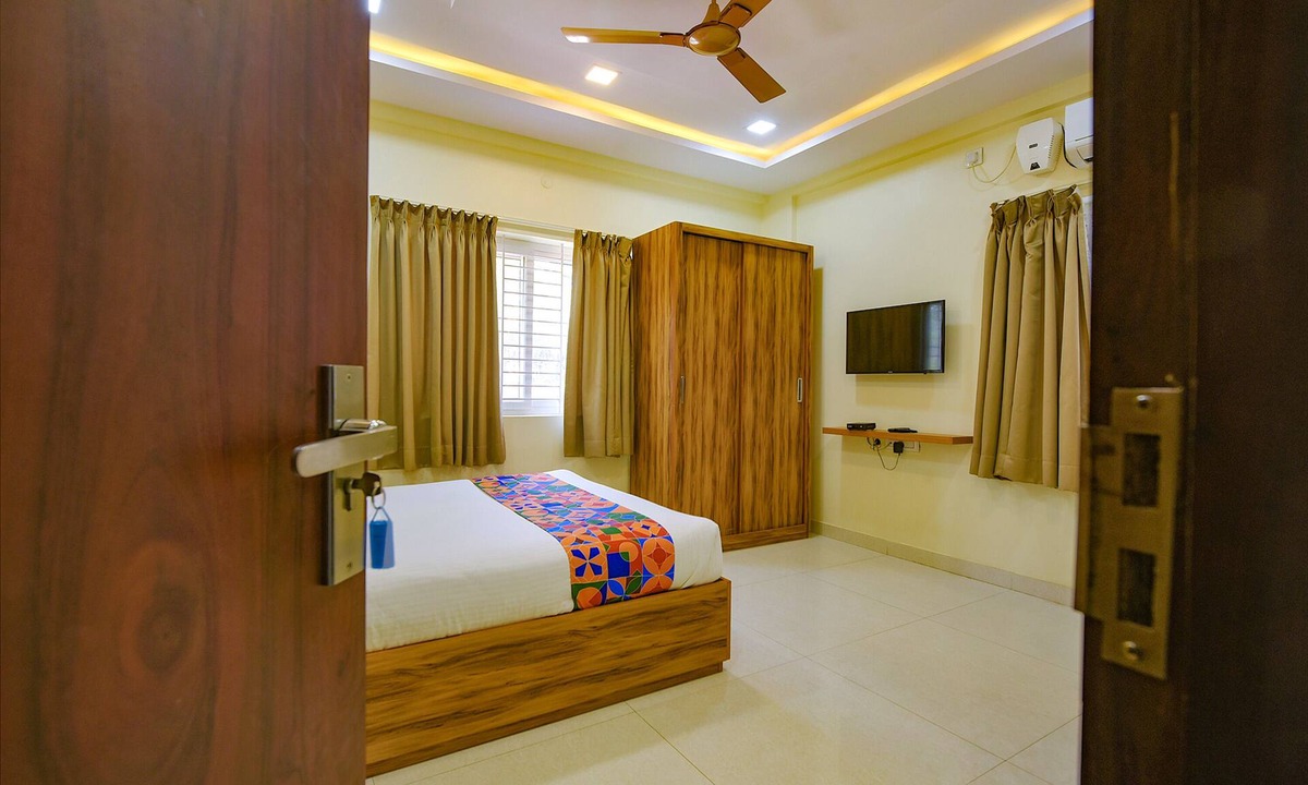 HBR Layout Hotel | Fabhotel Purple Suites Inn