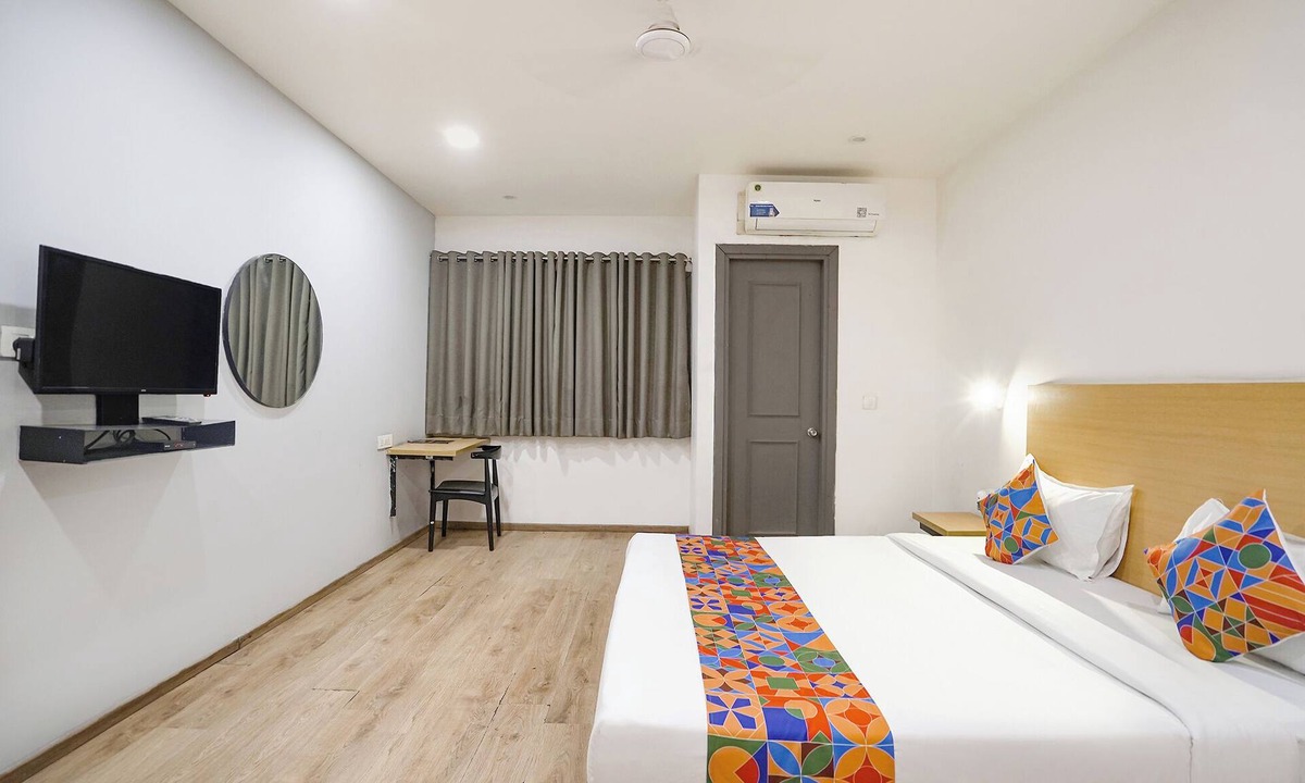Baraula Hotel | Fabhotel Royale 49