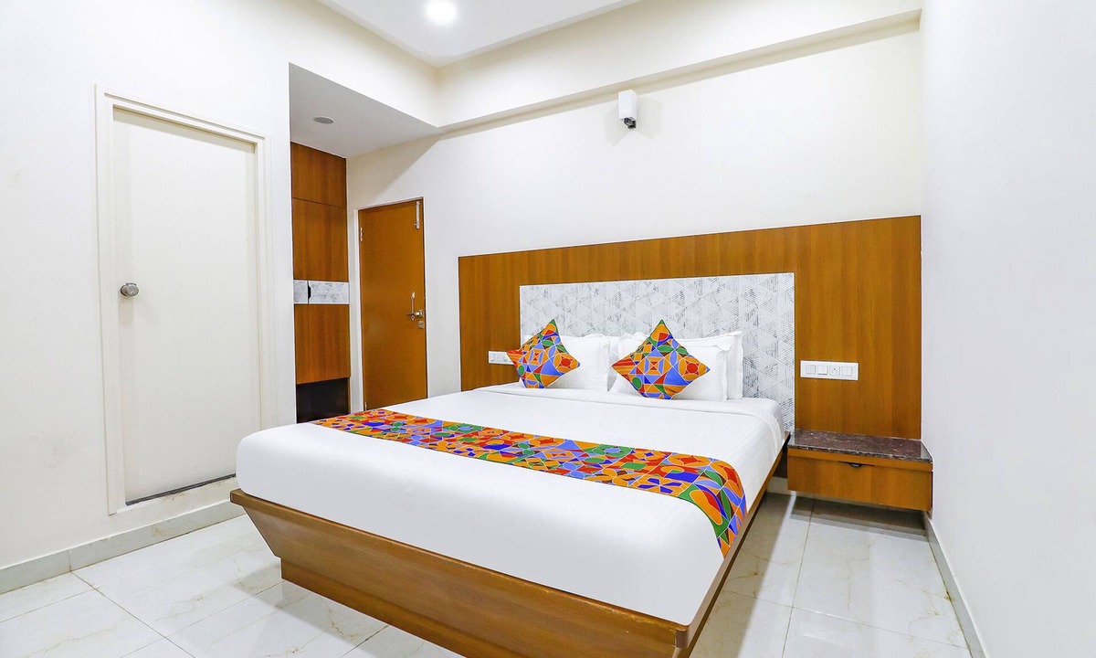 Shivaji Nagar Hotel | Fabhotel Sathya Comforts