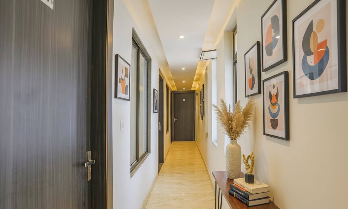 Allahabad Hotel | FabHotel Shri Ram Kashi