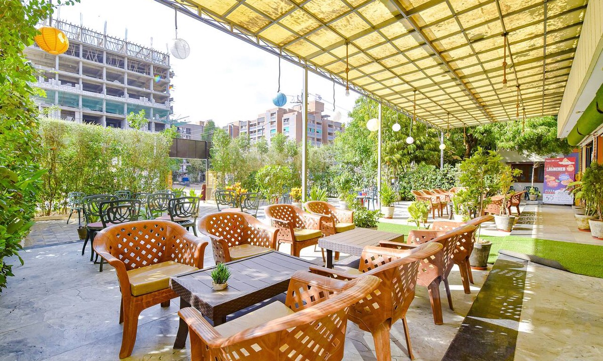 Gandhinagar Hotel | FabHotel Siddharth Corporate