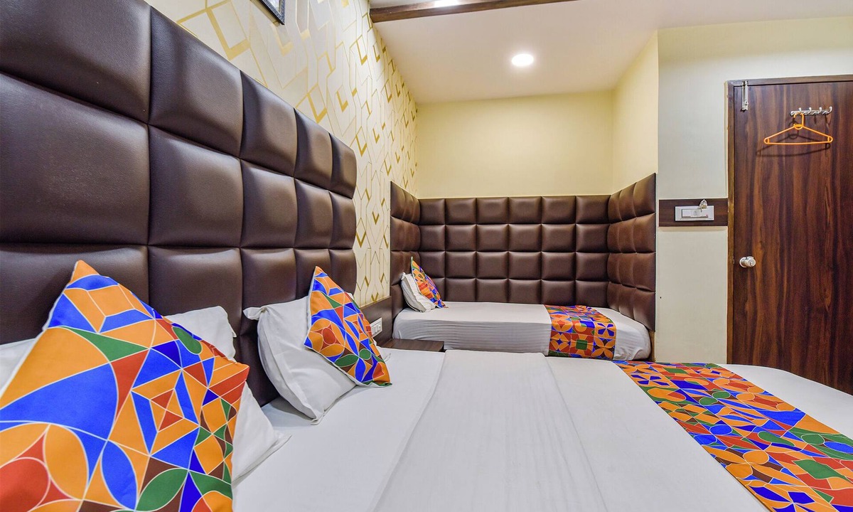 Navrangpura Hotel | FabHotel Silver Inn