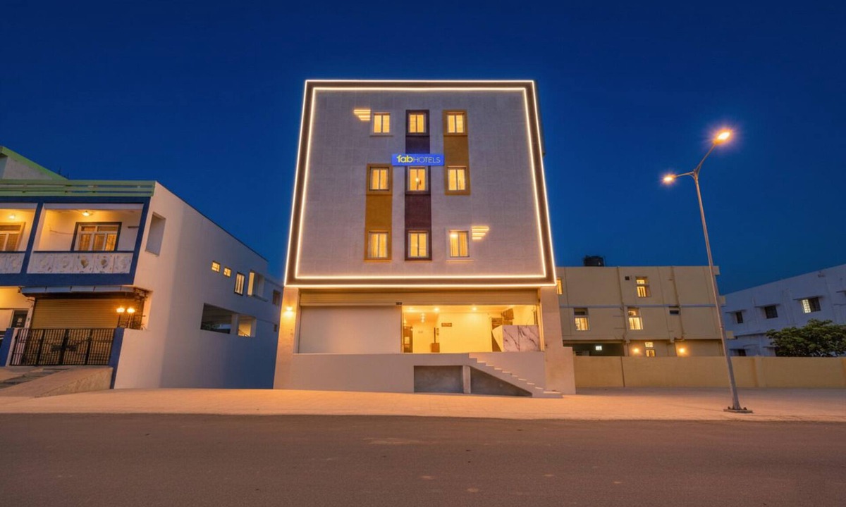Hyderabad Hotel | Fabhotel Srikara Grand Luxury Rooms