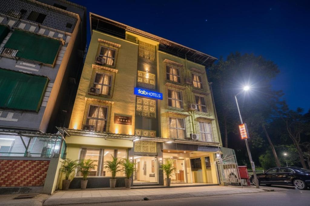 New Panvel East Hotel | FabHotel Utsav Residency