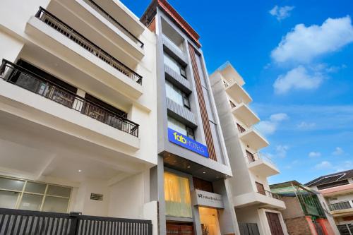 Varanasi Hotel | FabHotel Vatsa Residency