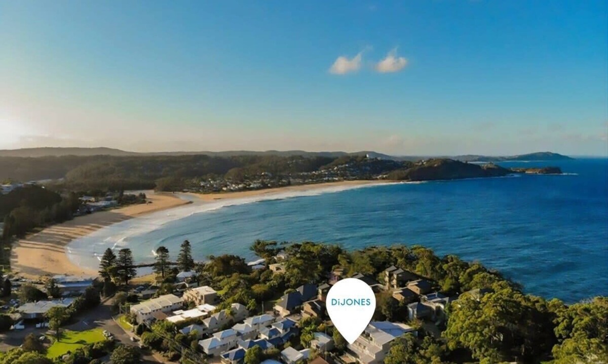 Avoca Beach Apartment | Family Beachside Gateway in Stellar Unit With BBQ