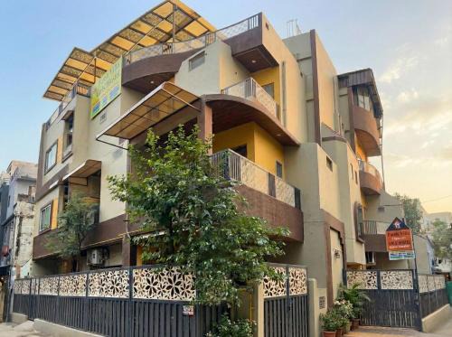 Indore Hostel | Fateh Villa Girls Hostel, Vijay Nagar