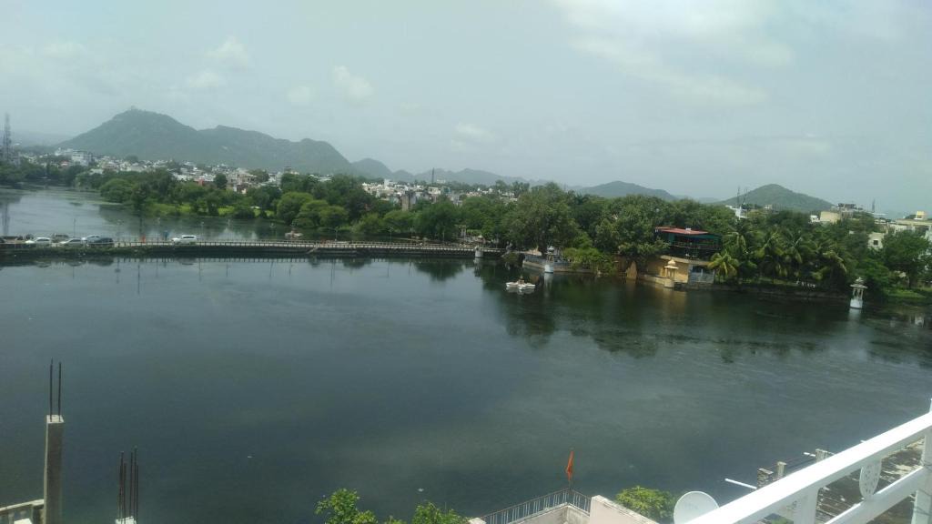 Lake Swaroop Sagar House | Full View Villa