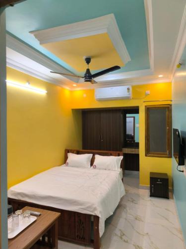 Kalapettai Hotel | Golden's Stay