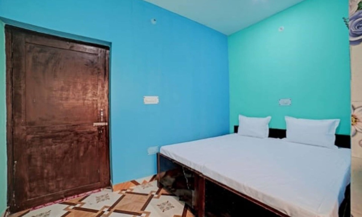 Majkhali Hotel | Goroomgo Prem Home Stay Ranikhet