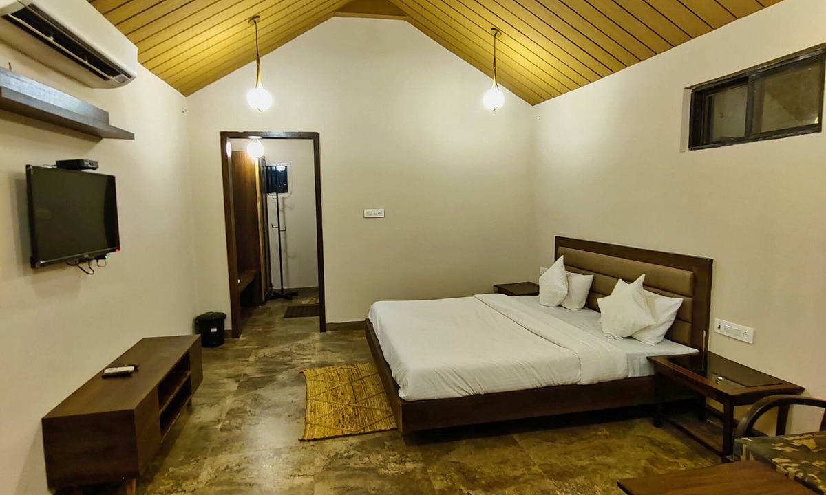 Sarangpur Hotel | Greenscape By Beyond Stay Madhai