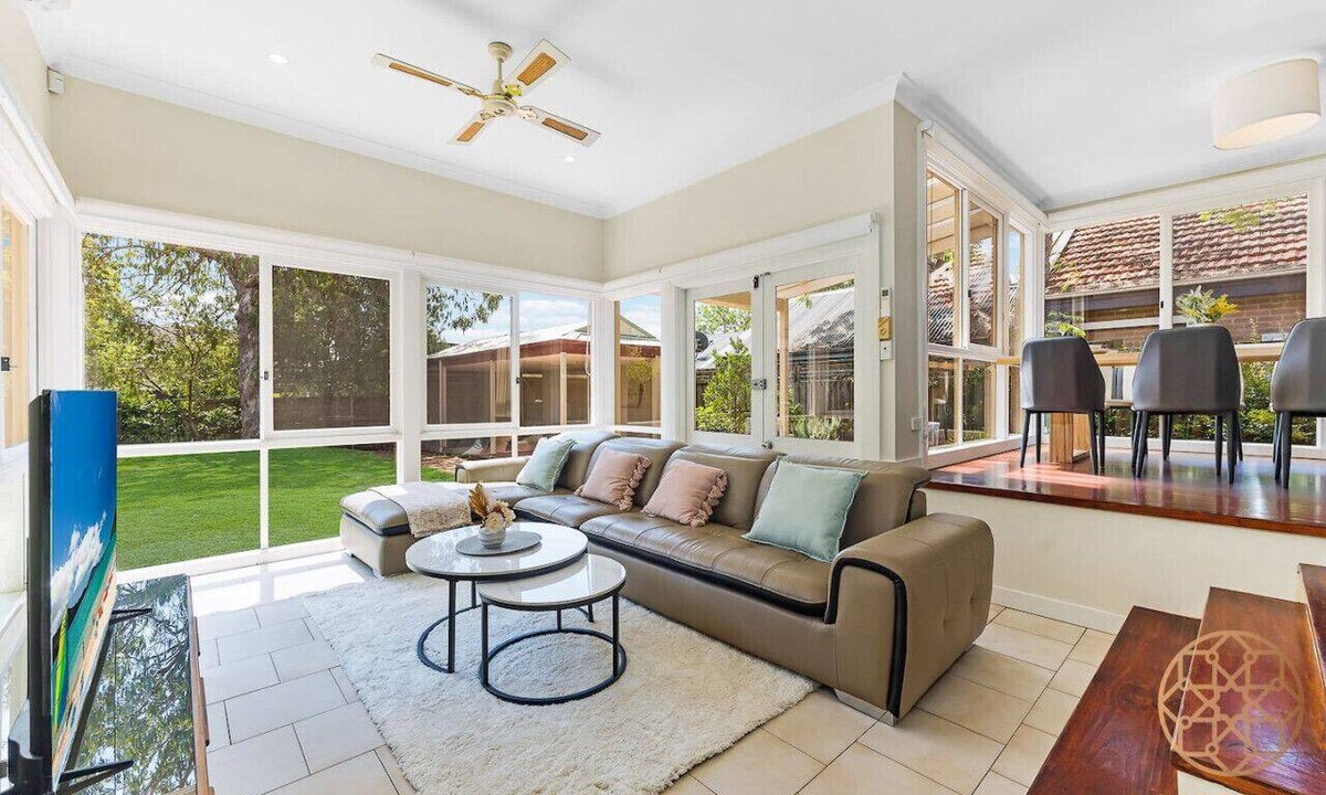 Greenwich House | Greenwich/Near Pier/Seaside 6 Bedroom Villa/CBD/Walk to Seaside/Near Train Station/Party Holiday