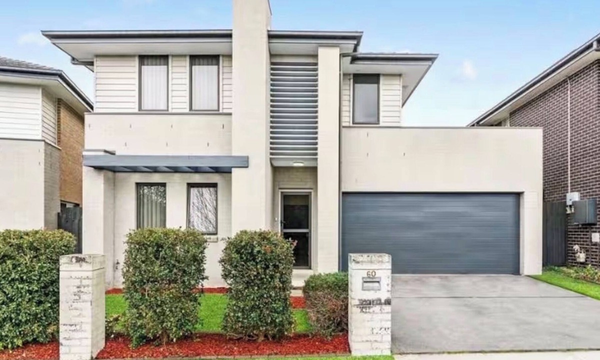 Penrith Villa | Group Holiday Home Sleeps 12 Penrith Flexible Family and Contractor Stay