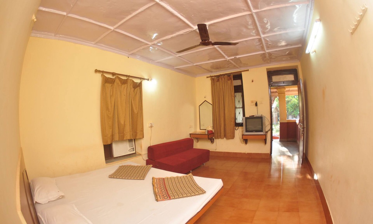 Matheran Hotel | Gujarat Bhavan Hotel