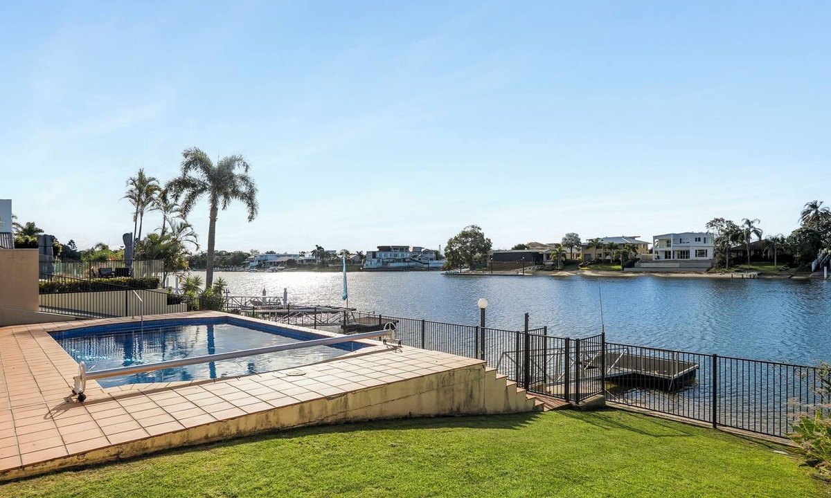 Broadbeach Waters House | Halcyon Days Canal Front Living with Pool and Jetty