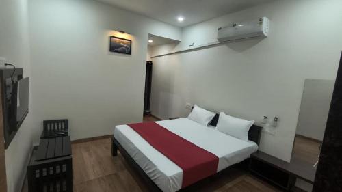 Kamalapur Hotel | Hills inn lodge