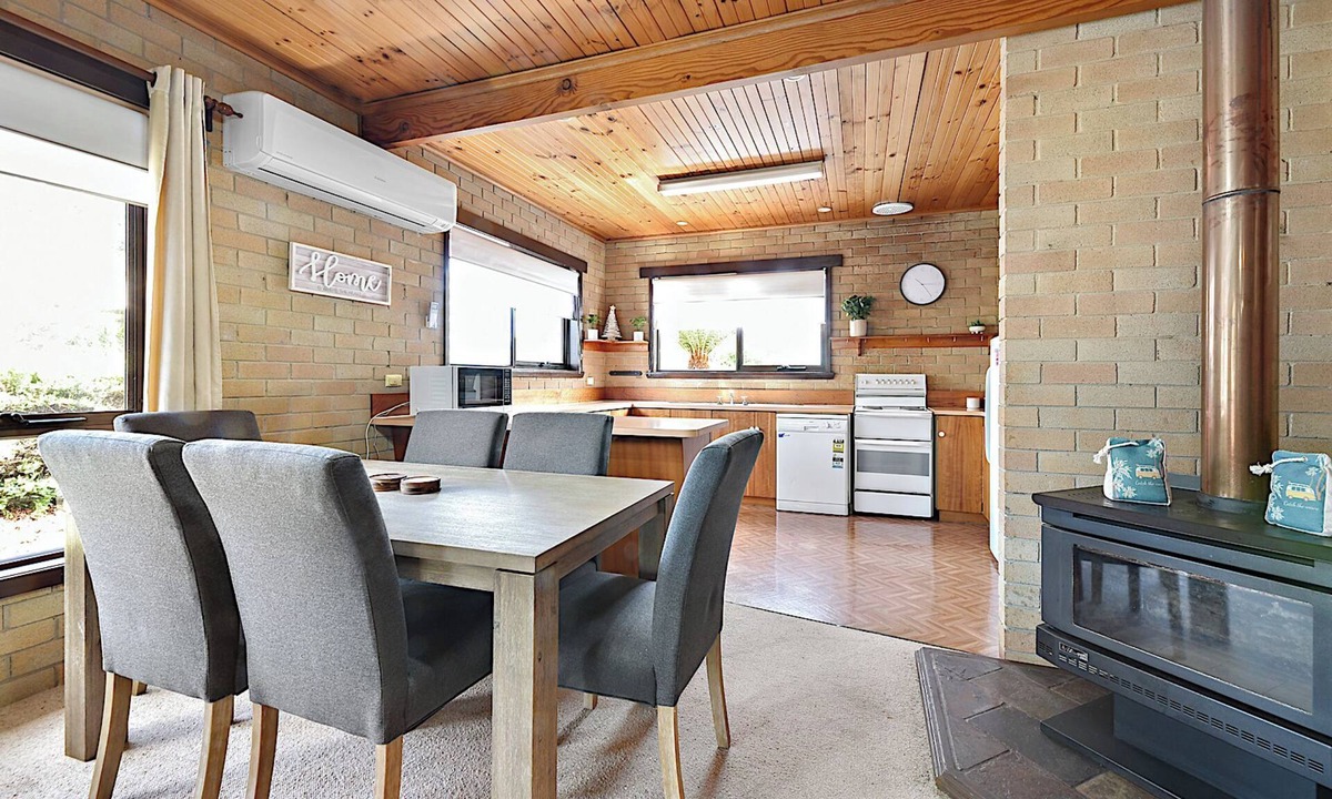 Stieglitz House | Hook, Wine & Sinker Retreat
