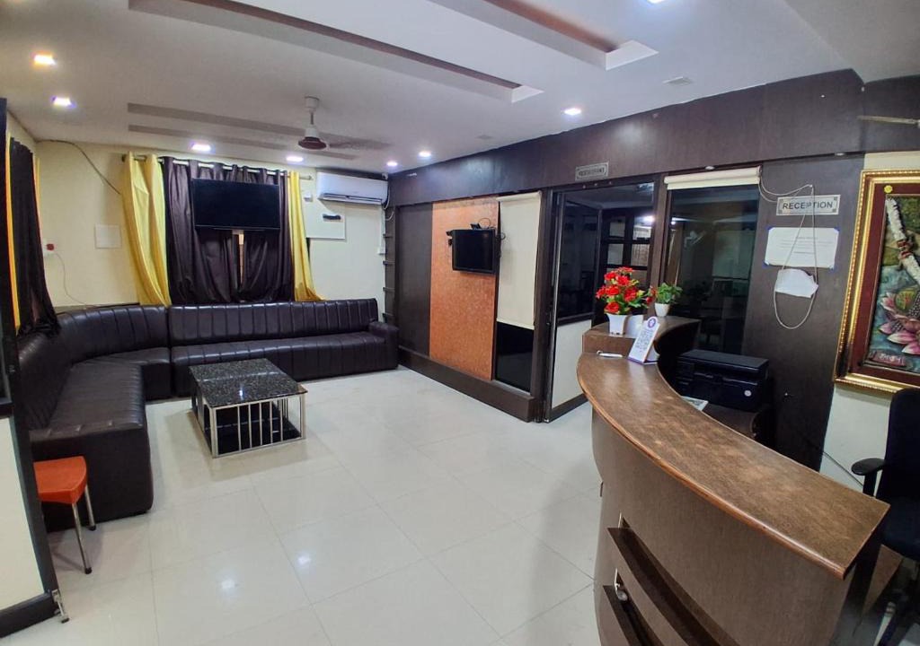 Shamshabad Hotel | Hotel 9 square