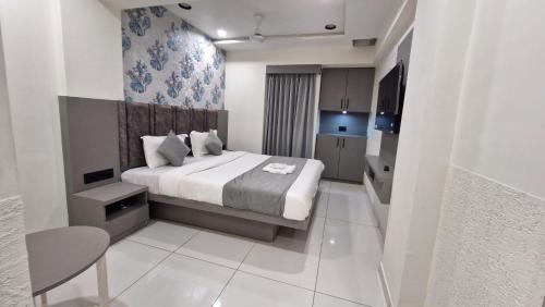 Gandhinagar House | Hotel A One