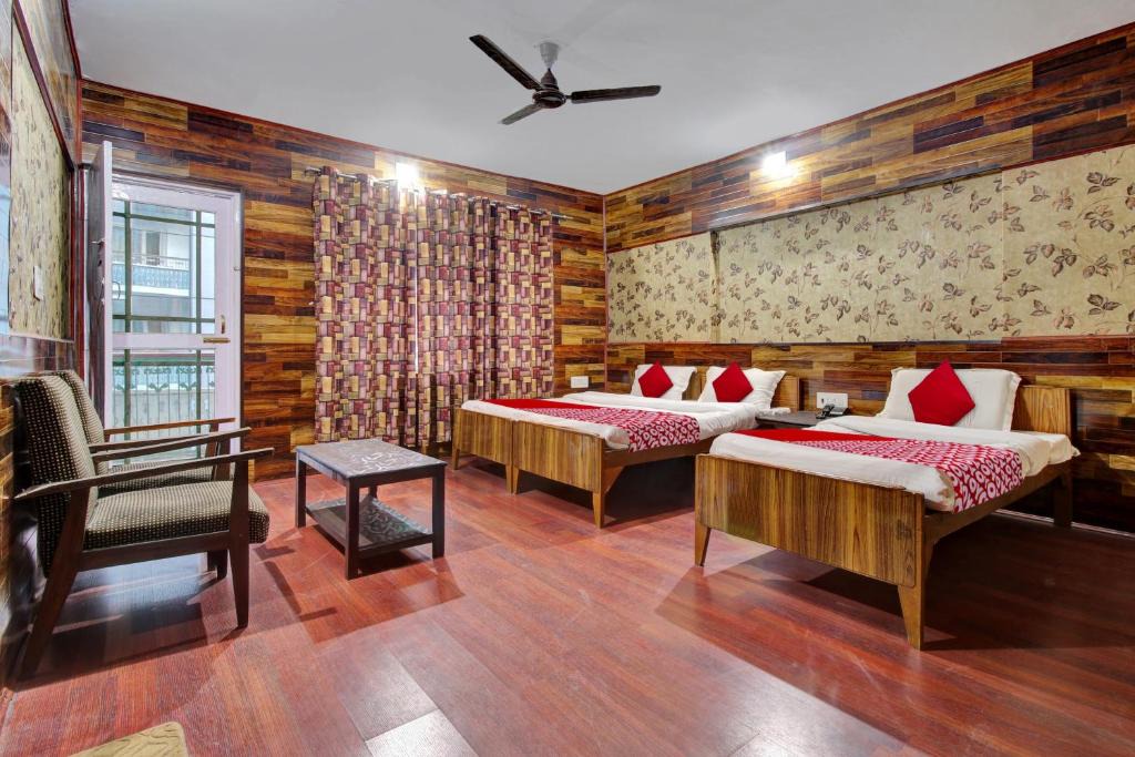 Dal Lake Hotel | Hotel Ab-i-Hayat