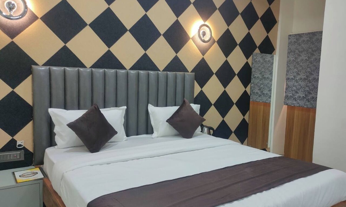 Raipur Hotel | Hotel Abhijeet Inn